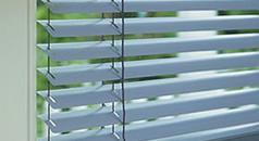 Venetian blinds